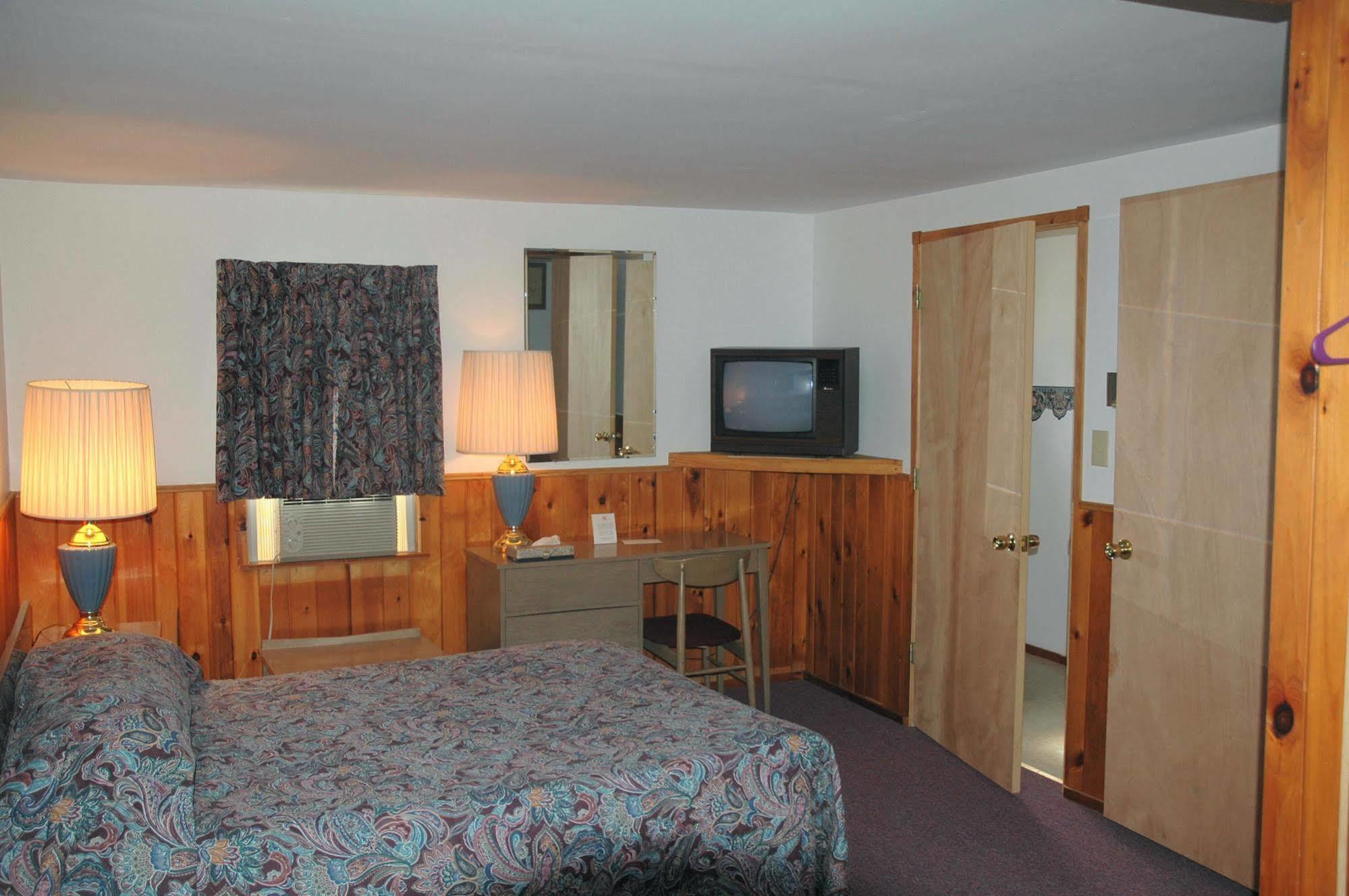 Luzerne Court Motel Lake Luzerne Luaran gambar